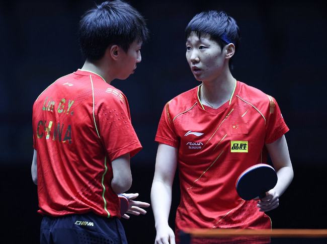 并最终战胜 并最终战胜