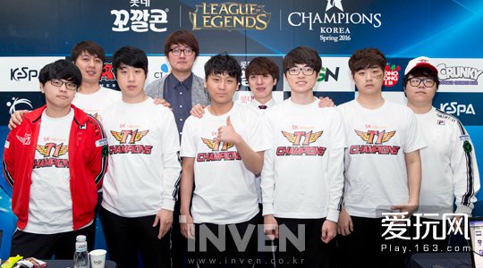 保守的中场 保守的中场